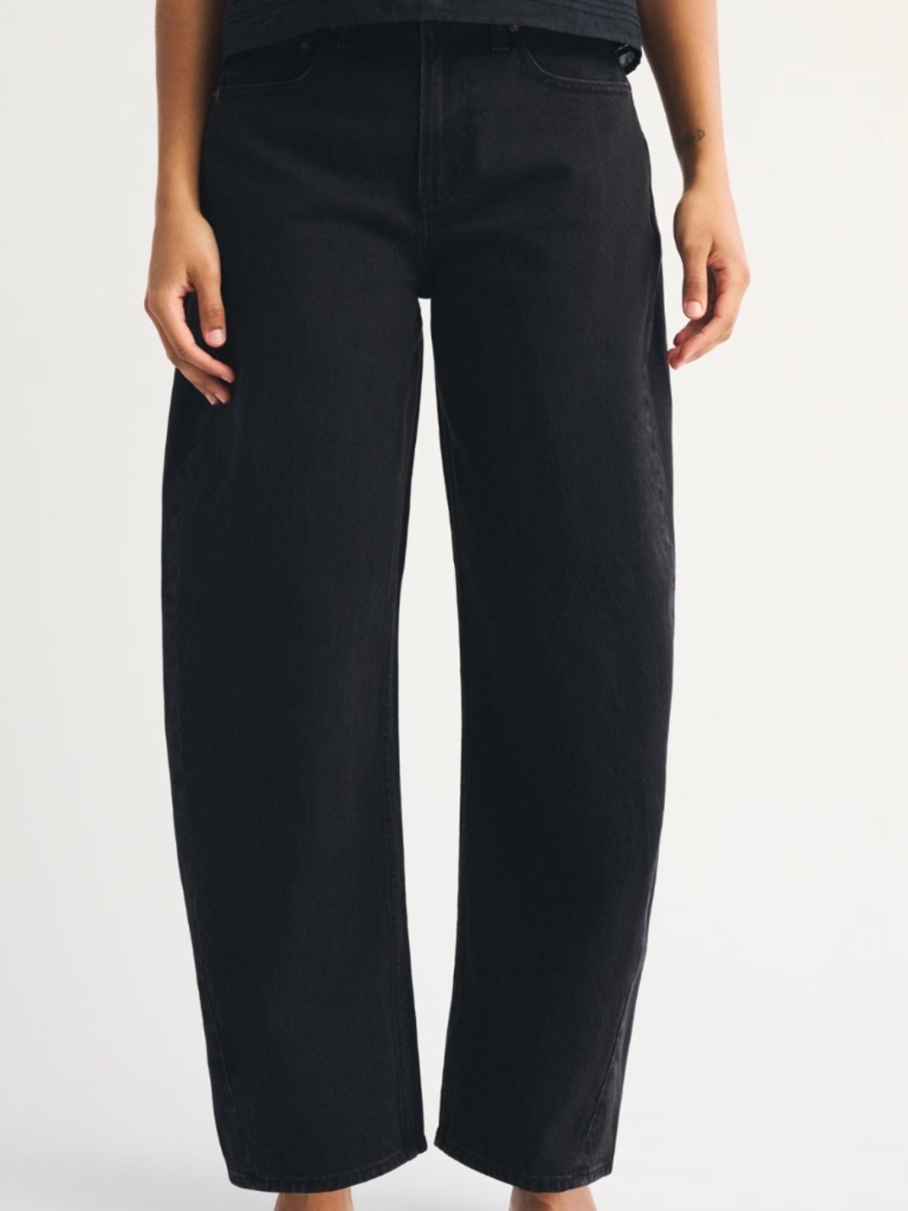 Abercrombie Curve Love High Rise Barrel Jean - Picture 2 of 6